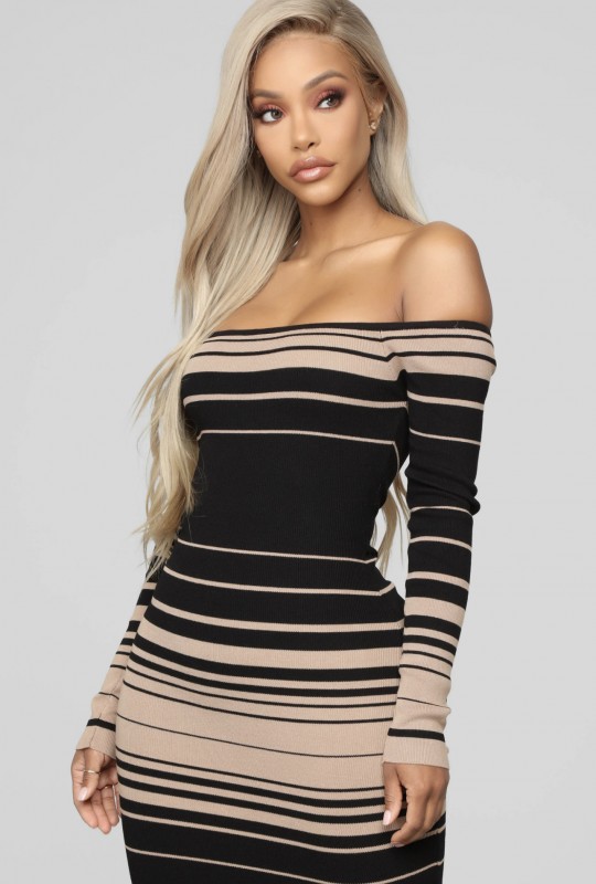 Catch Me Offline Sweater Dress - Black/Brown