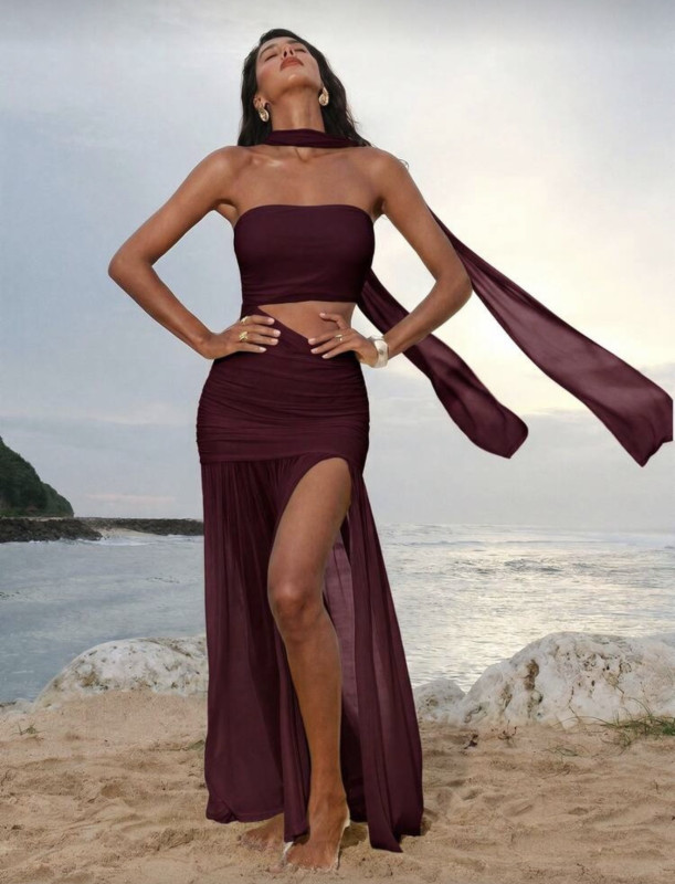 Burgundy Design Fitted Slit Maxi Dress