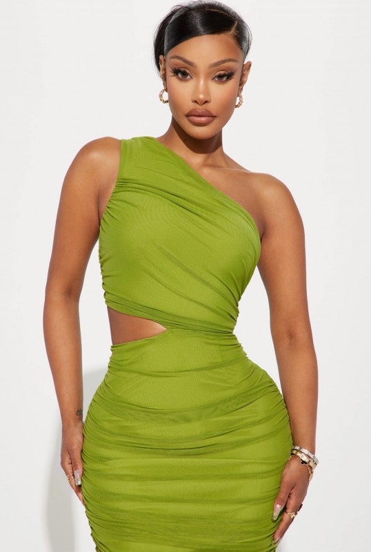 Dinner In Venice Ruched Midi Dress - Green