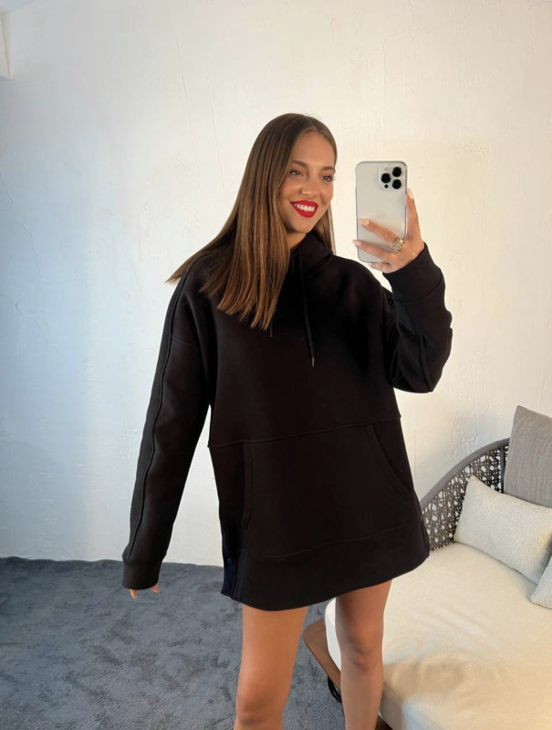 Black oversized sweater